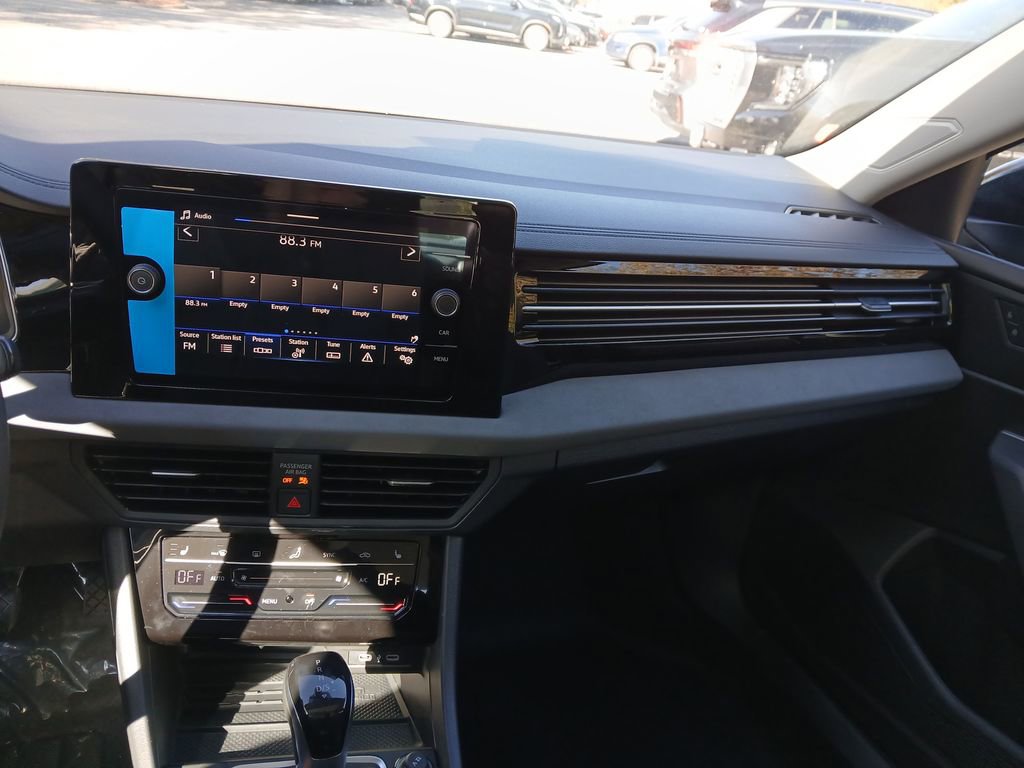 New 2026 Volkswagen Jetta SE FWD image 17