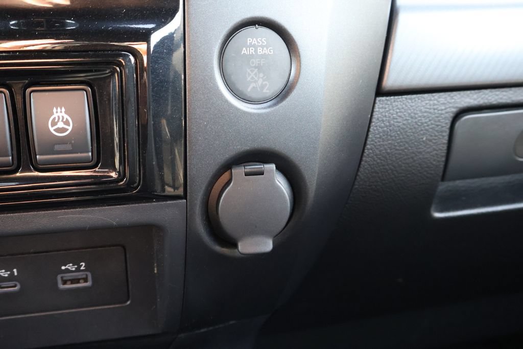 Used 2023 Nissan Titan PRO-4X w/ Pro-4x Convenience Package AWD/4WD image 30