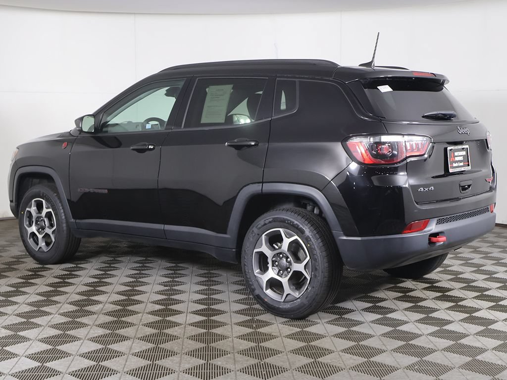 Used 2022 Jeep Compass Trailhawk w/ Trailhawk Convenience Group AWD/4WD image 8
