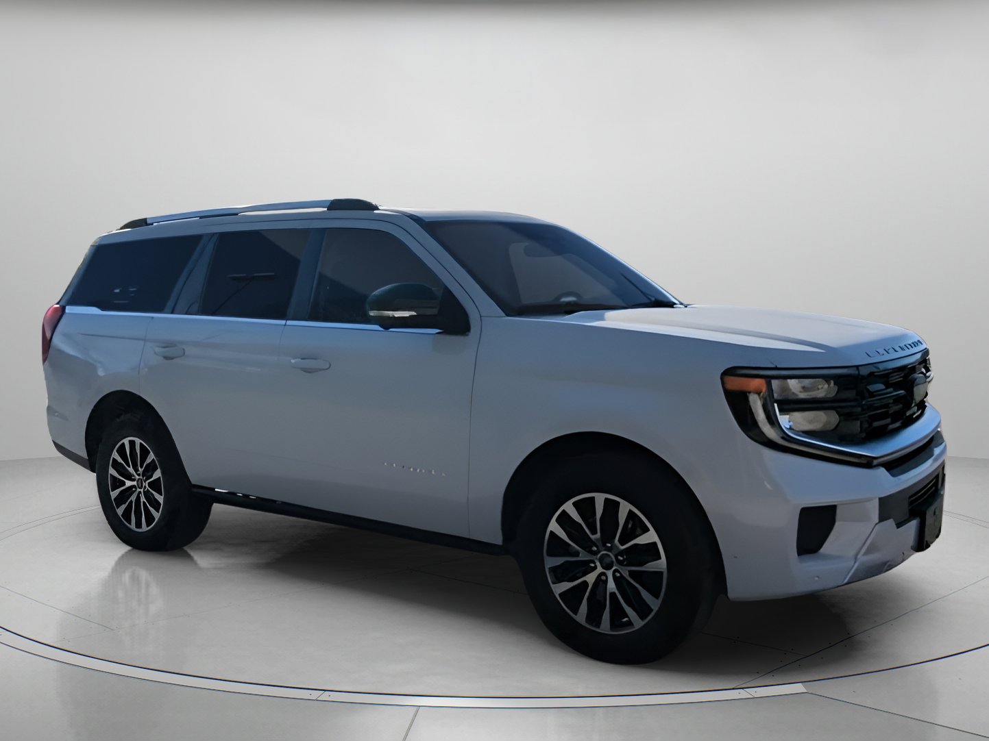 Certified 2025 Ford Expedition Platinum image 35