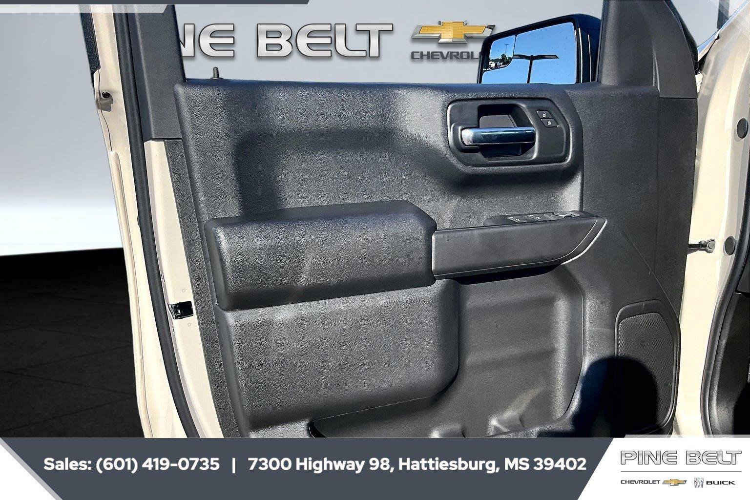 New 2026 Chevrolet Silverado 1500 Custom Trail Boss w/ LPO, Dark Essentials Package AWD/4WD image 18