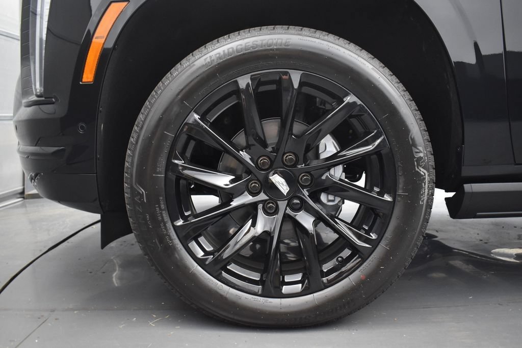 Certified 2026 Cadillac Escalade ESV Sport w/ LPO, ONYX Package AWD/4WD image 8