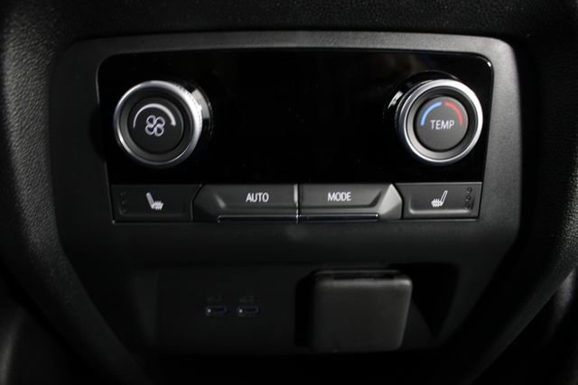 New 2026 Buick Enclave Avenir w/ Super Cruise Package FWD image 21