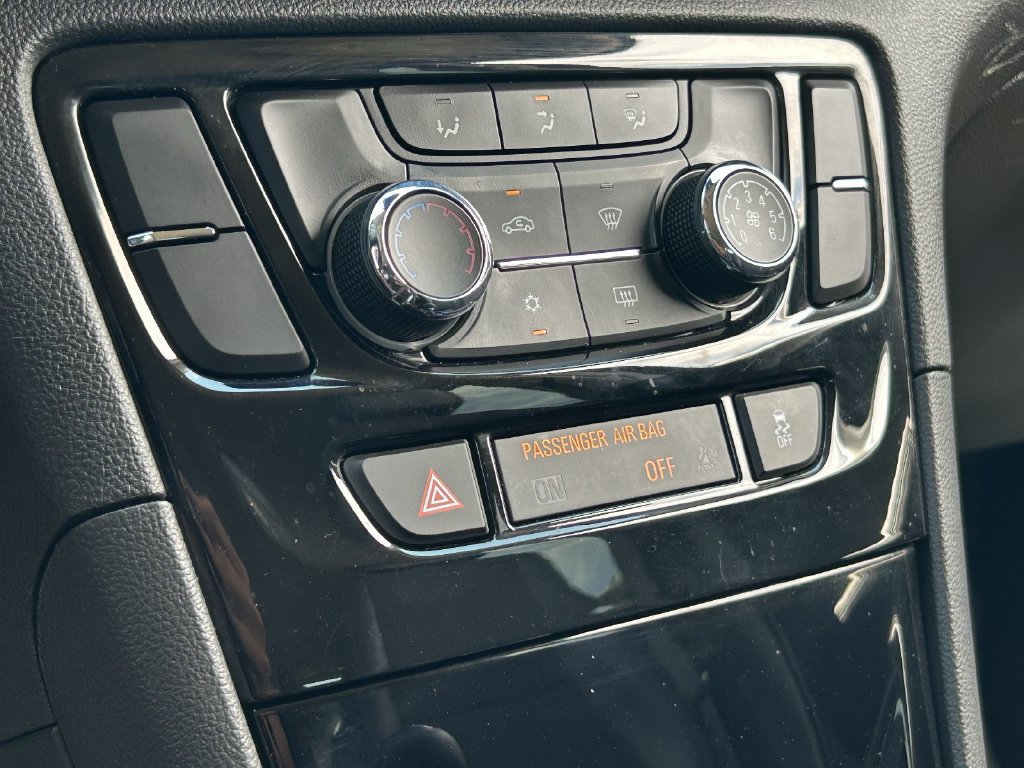 Used 2019 Buick Encore Preferred FWD image 29