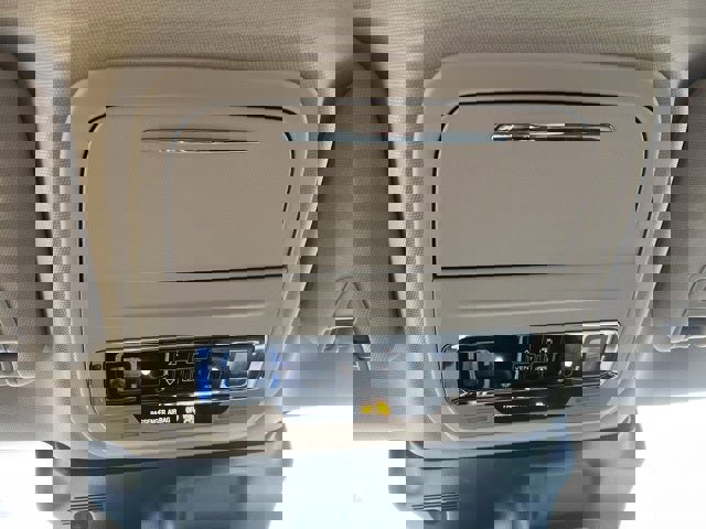 Used 2023 Lincoln Corsair AWD w/ Equipment Group 101A image 40