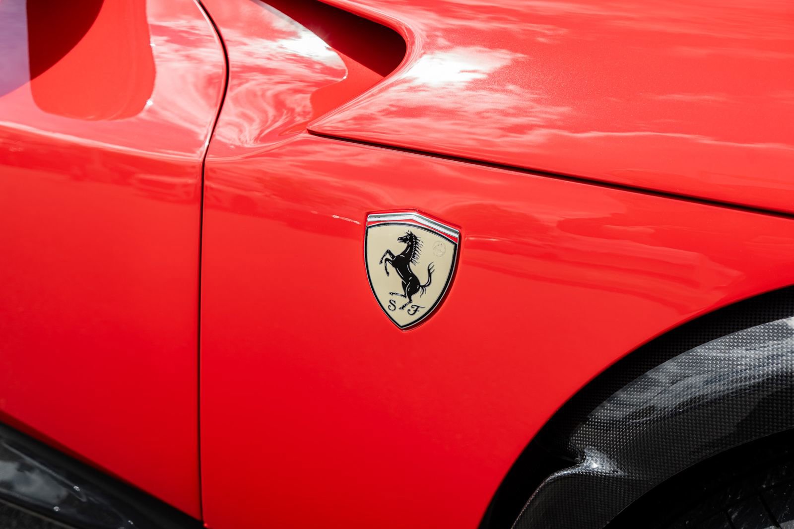 Used 2026 Ferrari Purosangue AWD/4WD image 17