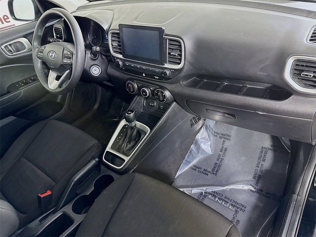 Used 2020 Hyundai Venue SE image 29
