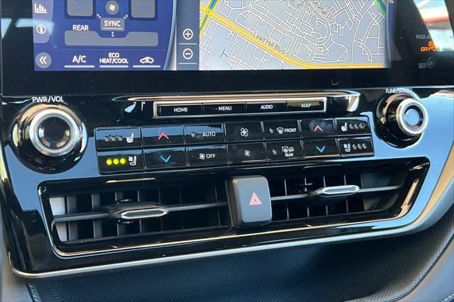 Certified 2021 Toyota Highlander Limited AWD/4WD image 25