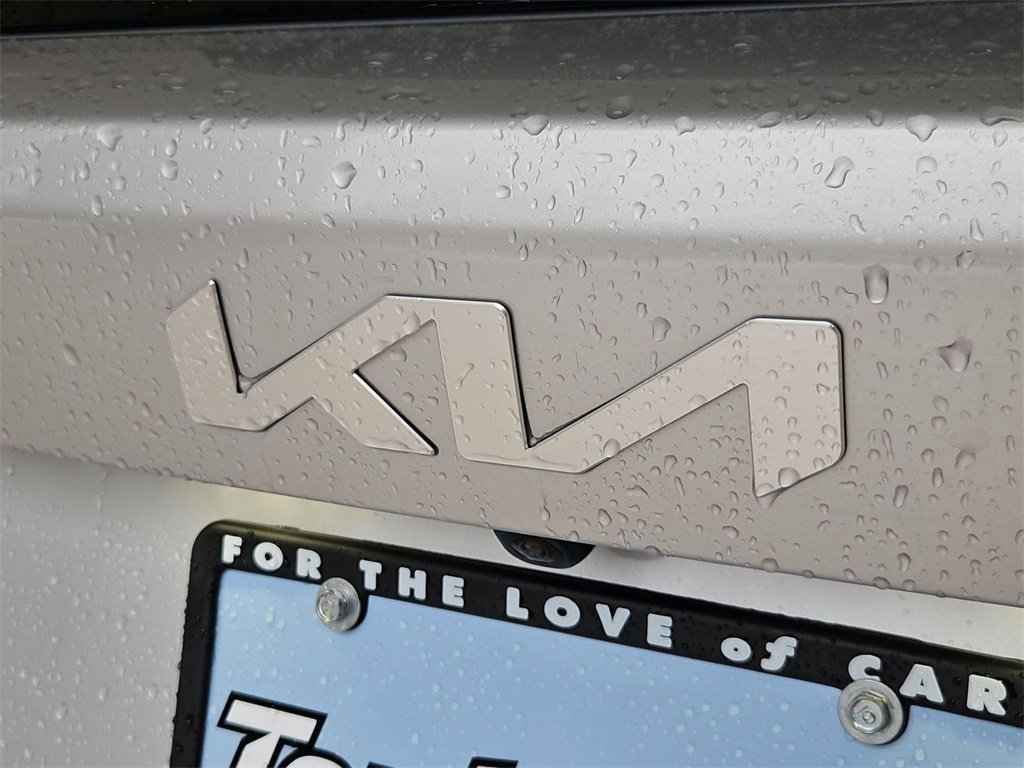 Used 2023 Kia Sorento EX image 25