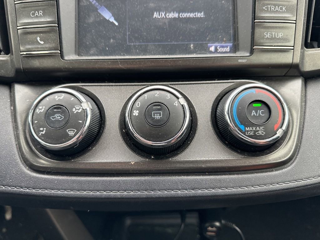 Used 2015 Toyota RAV4 LE image 24