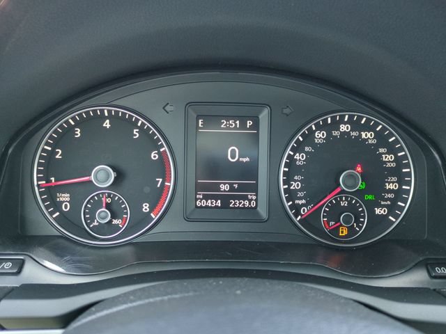Used 2015 Volkswagen Eos Komfort FWD image 32
