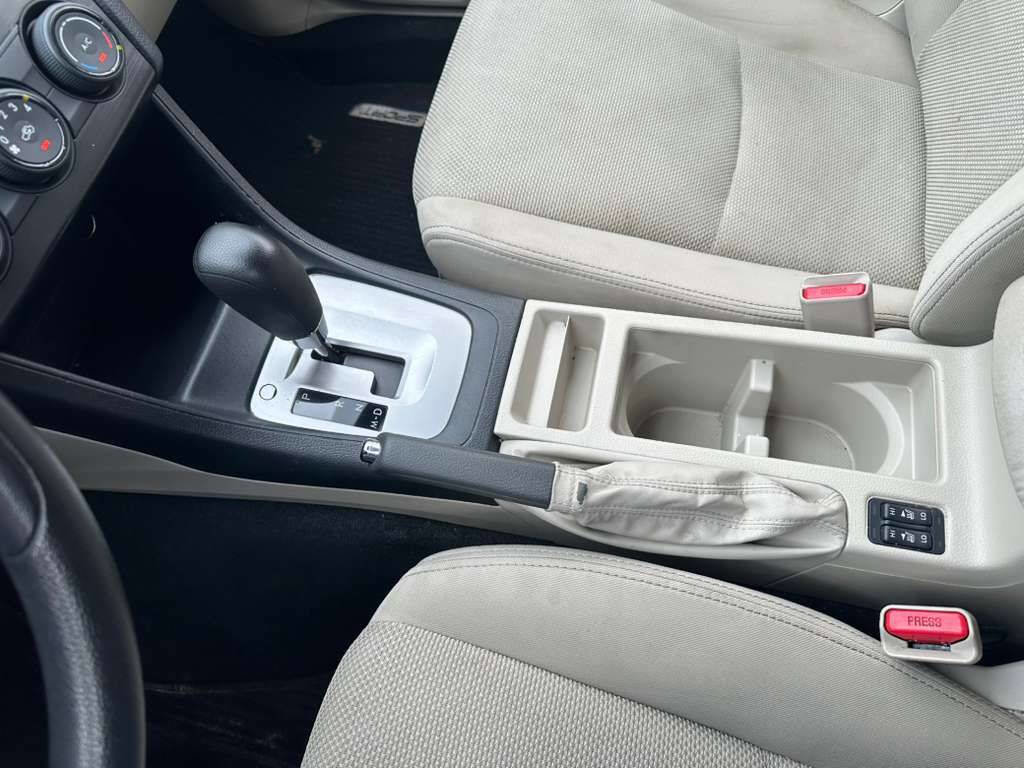 Used 2013 Subaru Crosstrek 2.0i Premium image 18