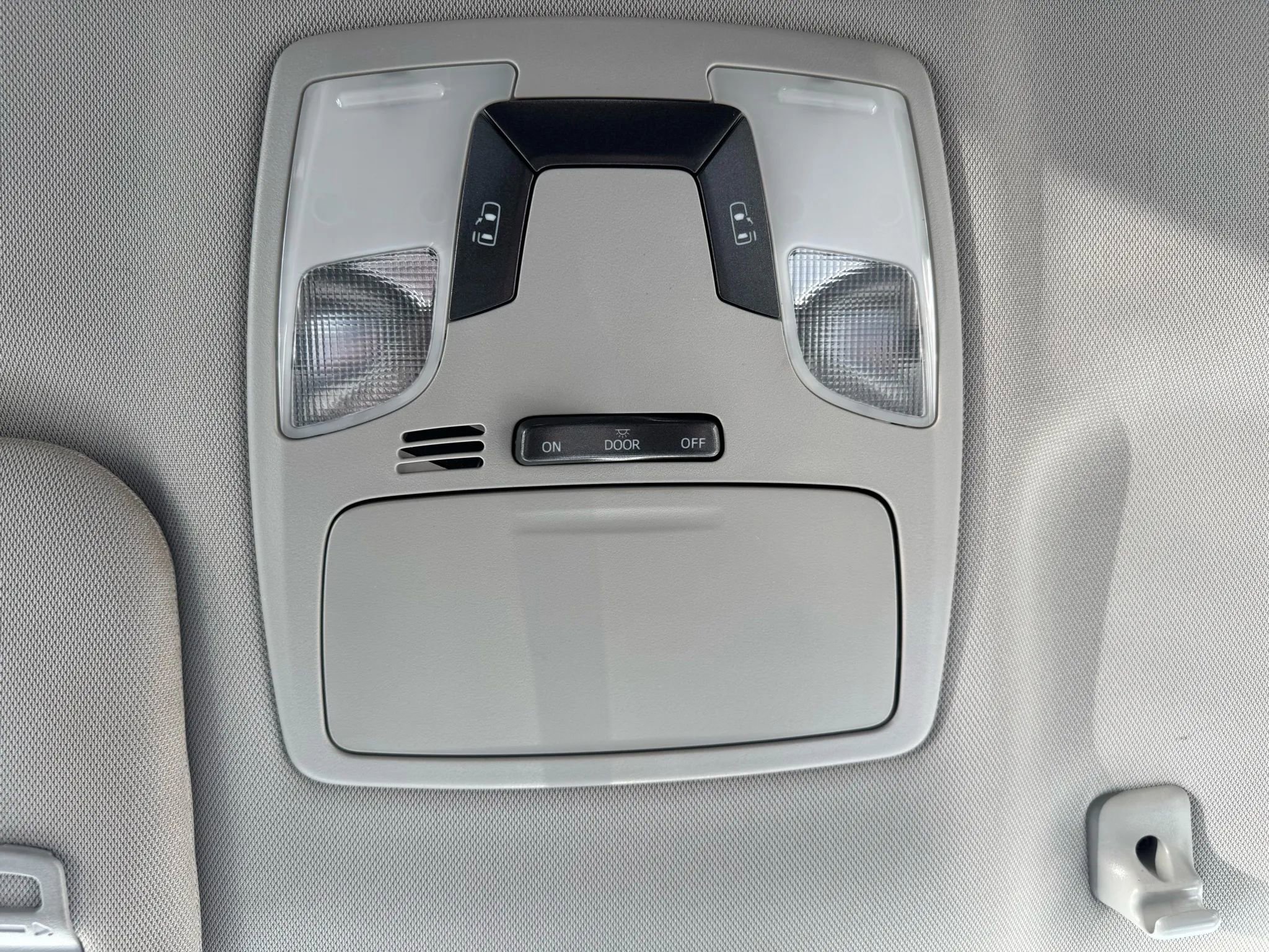 Used 2015 Toyota Sienna LE image 19