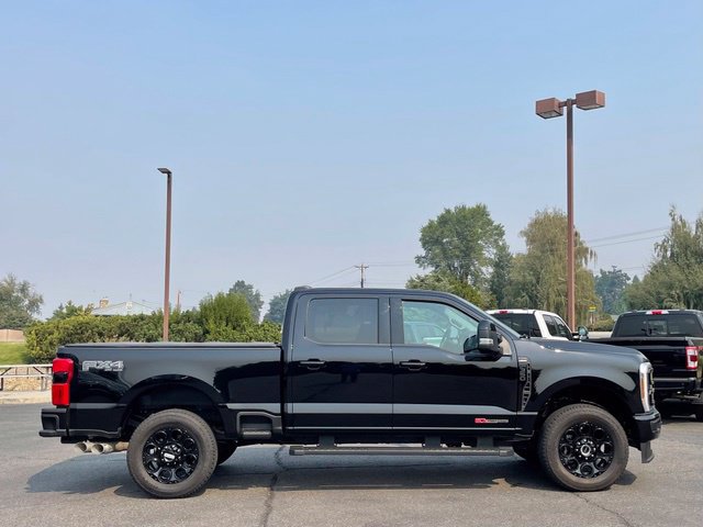 Used 2026 Ford F350 Lariat w/ Black Appearance Package AWD/4WD image 2