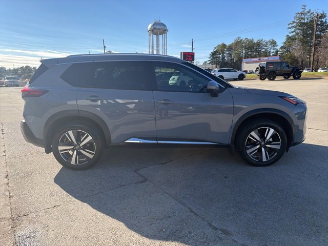 Used 2021 Nissan Rogue Platinum image 5