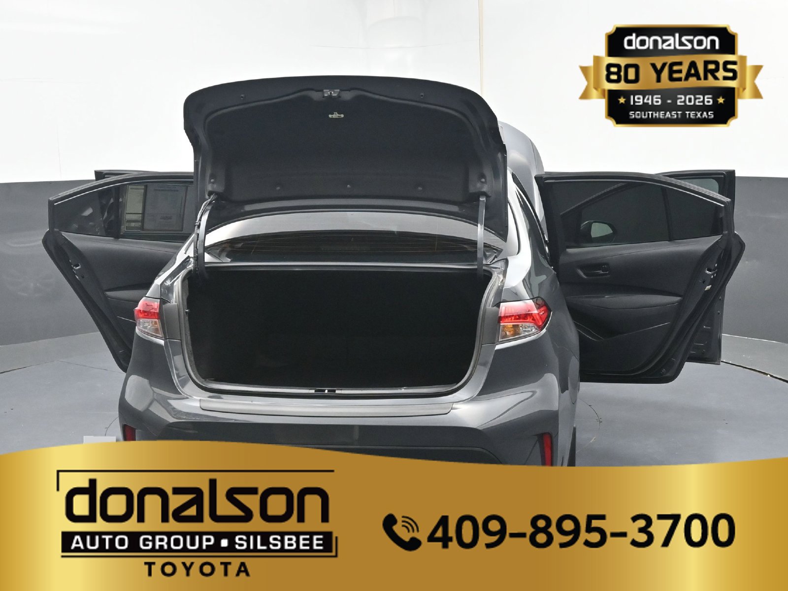 Used 2025 Toyota Corolla LE FWD image 27