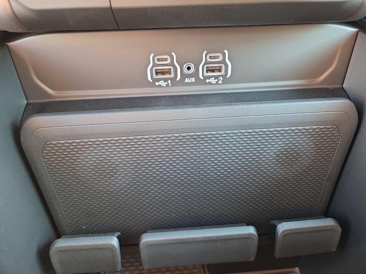 New 2026 RAM 1500 Express AWD/4WD image 10