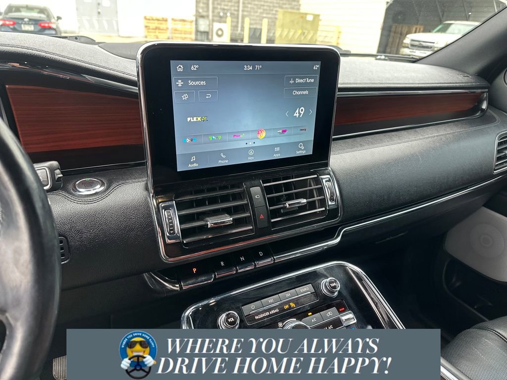 Used 2021 Lincoln Navigator Reserve image 13