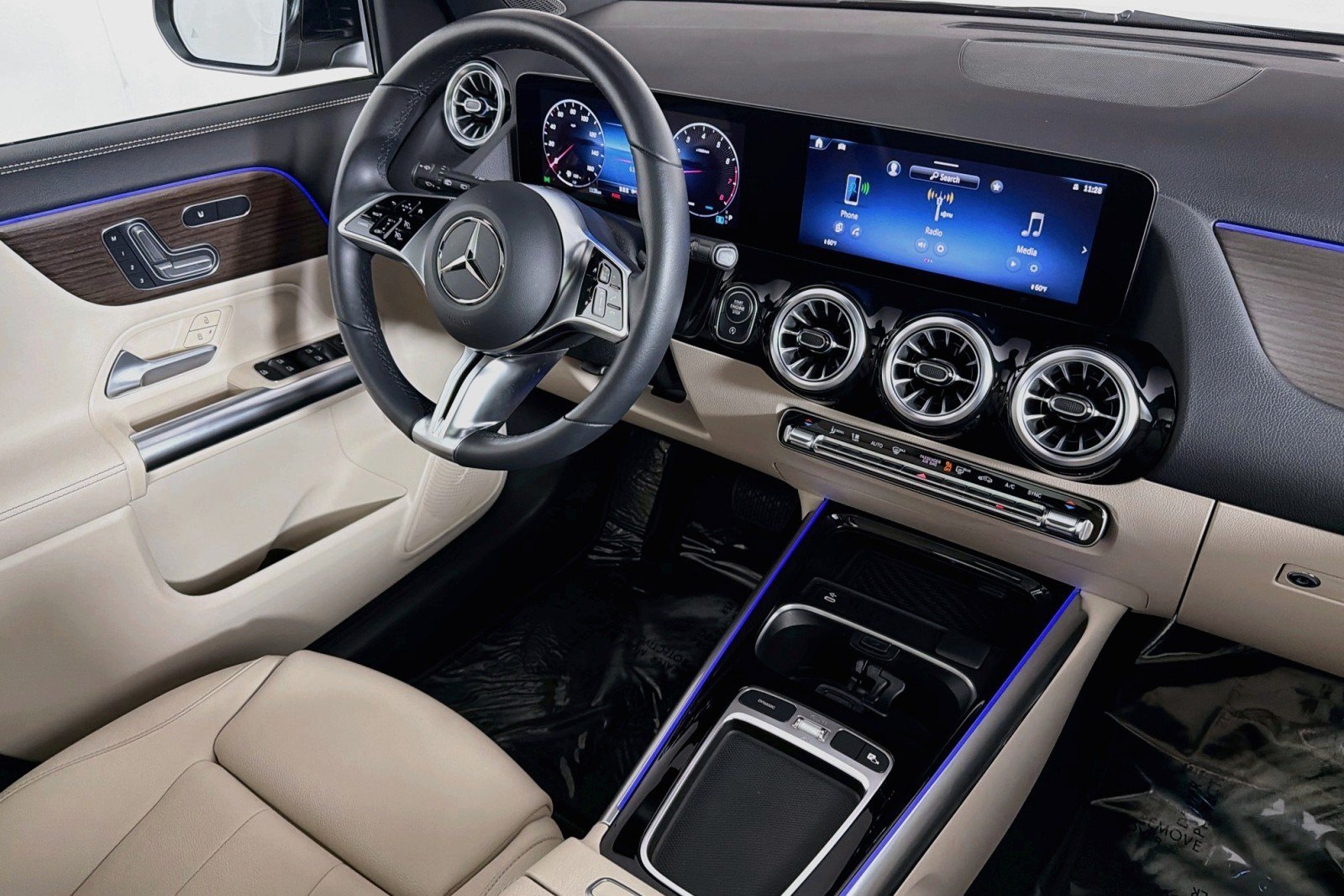 Certified 2026 Mercedes-Benz GLA 250 image 17