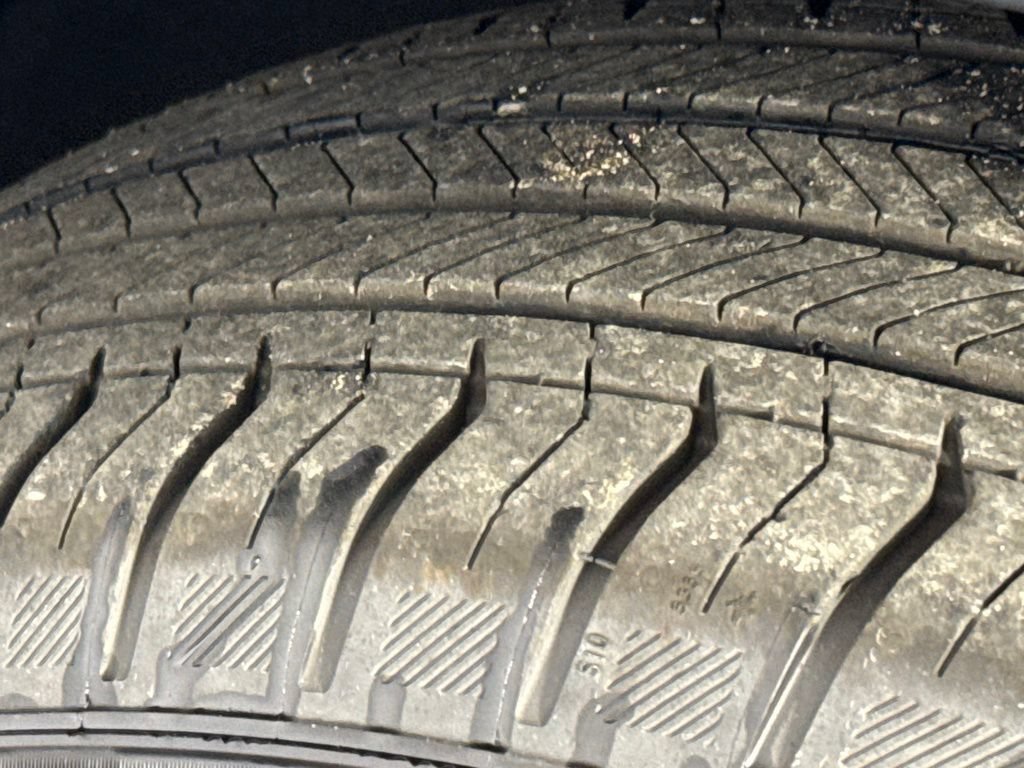 Certified 2026 Chevrolet Equinox LT AWD/4WD image 43