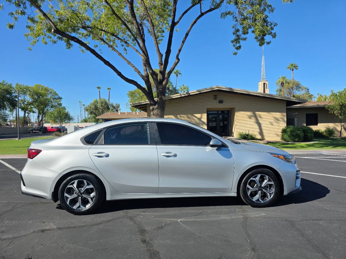 Used 2019 Kia Forte LXS image 3