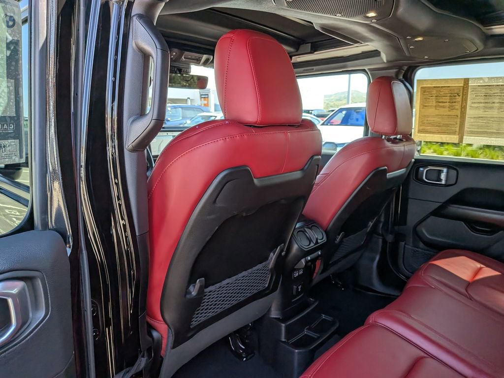 Used 2024 Jeep Wrangler Unlimited Rubicon 392 image 33