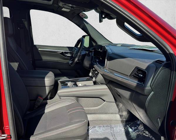 Used 2025 Chevrolet Tahoe RST w/ RST Capability Package AWD/4WD image 20
