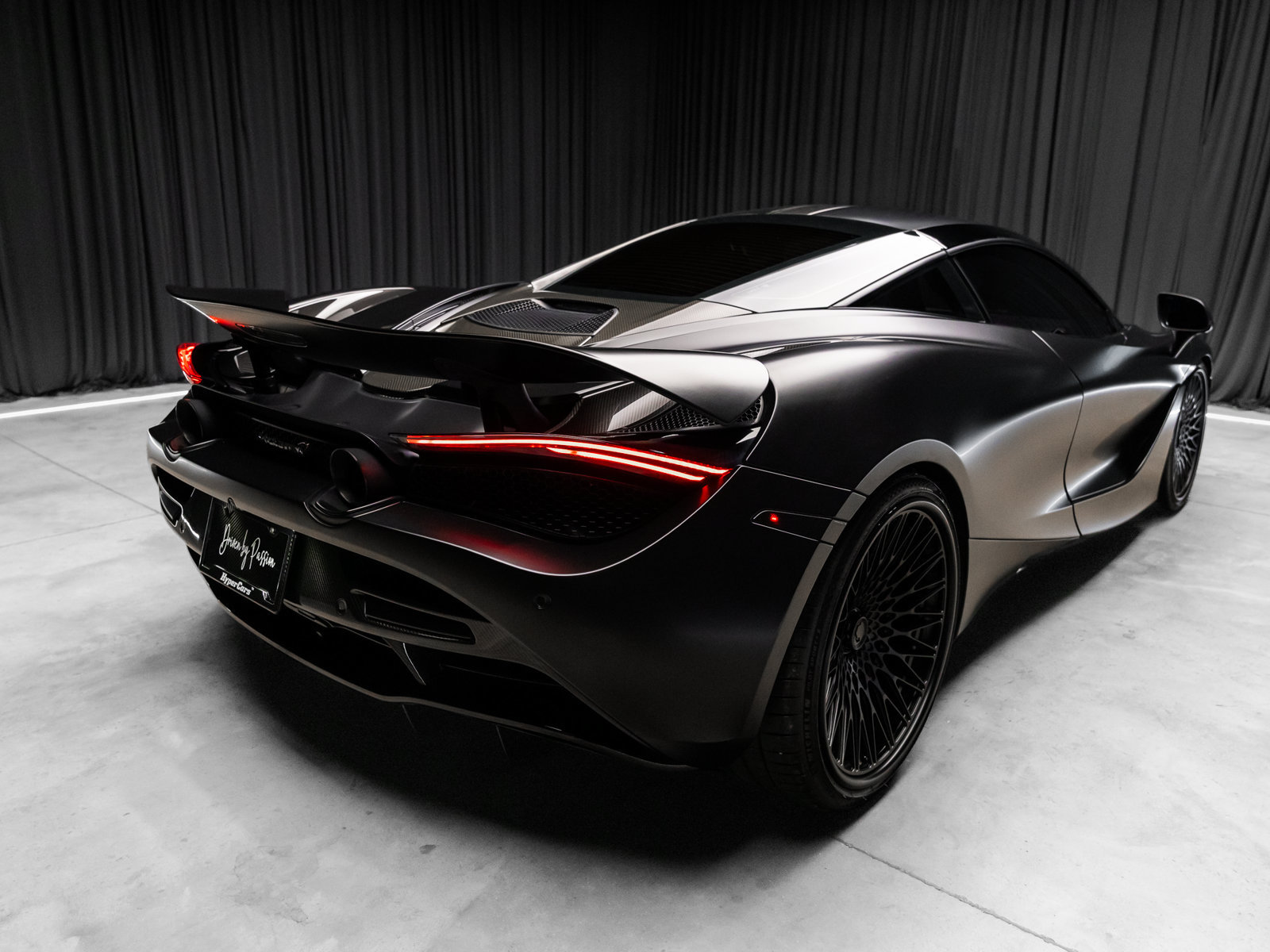Used 2018 McLaren 720S RWD image 42