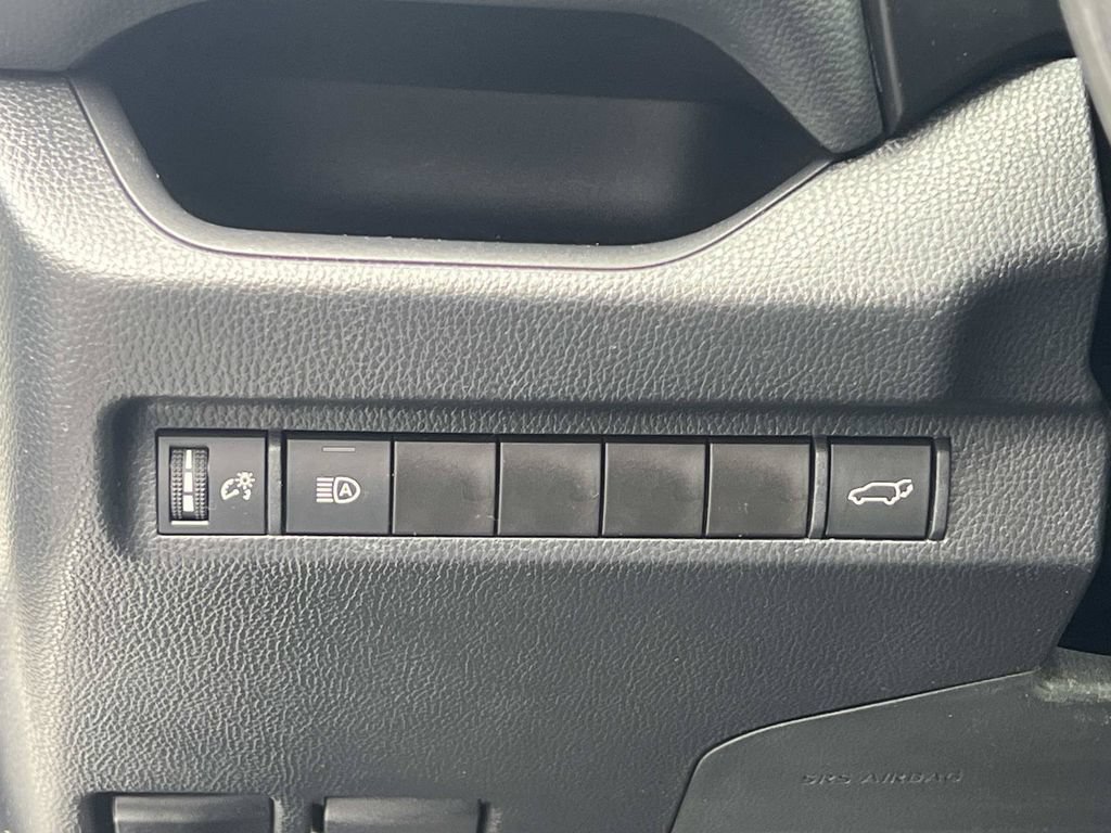 Used 2024 Toyota RAV4 XLE w/ Convenience Package FWD image 28
