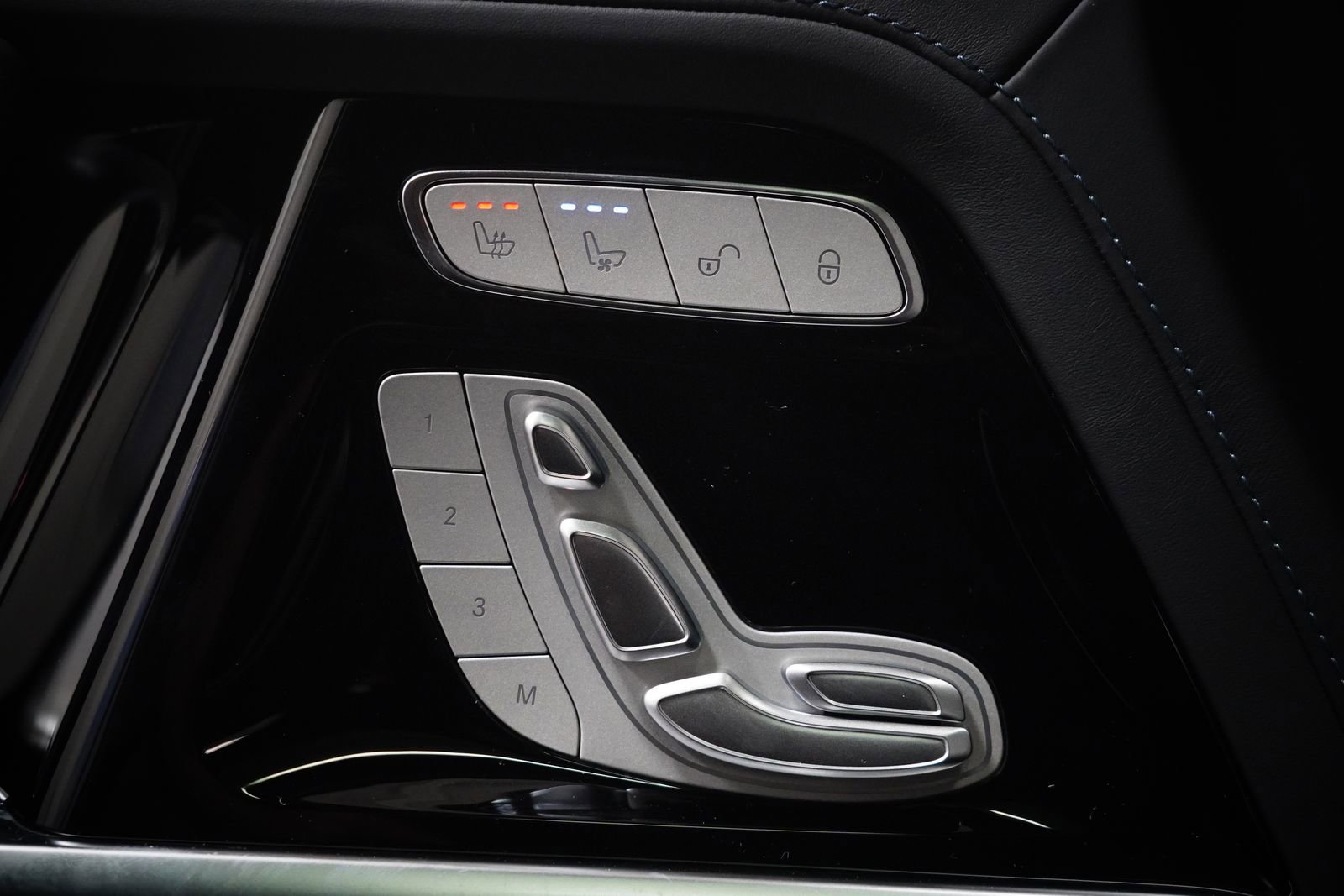 New 2026 Mercedes-Benz G 550 image 32