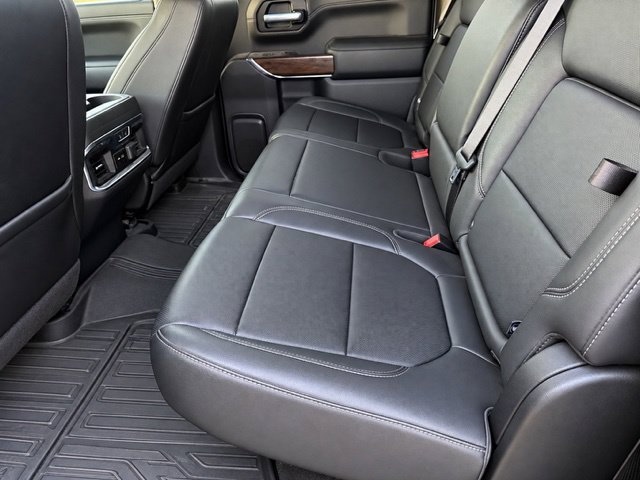 Used 2021 GMC Sierra 1500 SLT w/ SLT Premium Plus Package AWD/4WD image 10