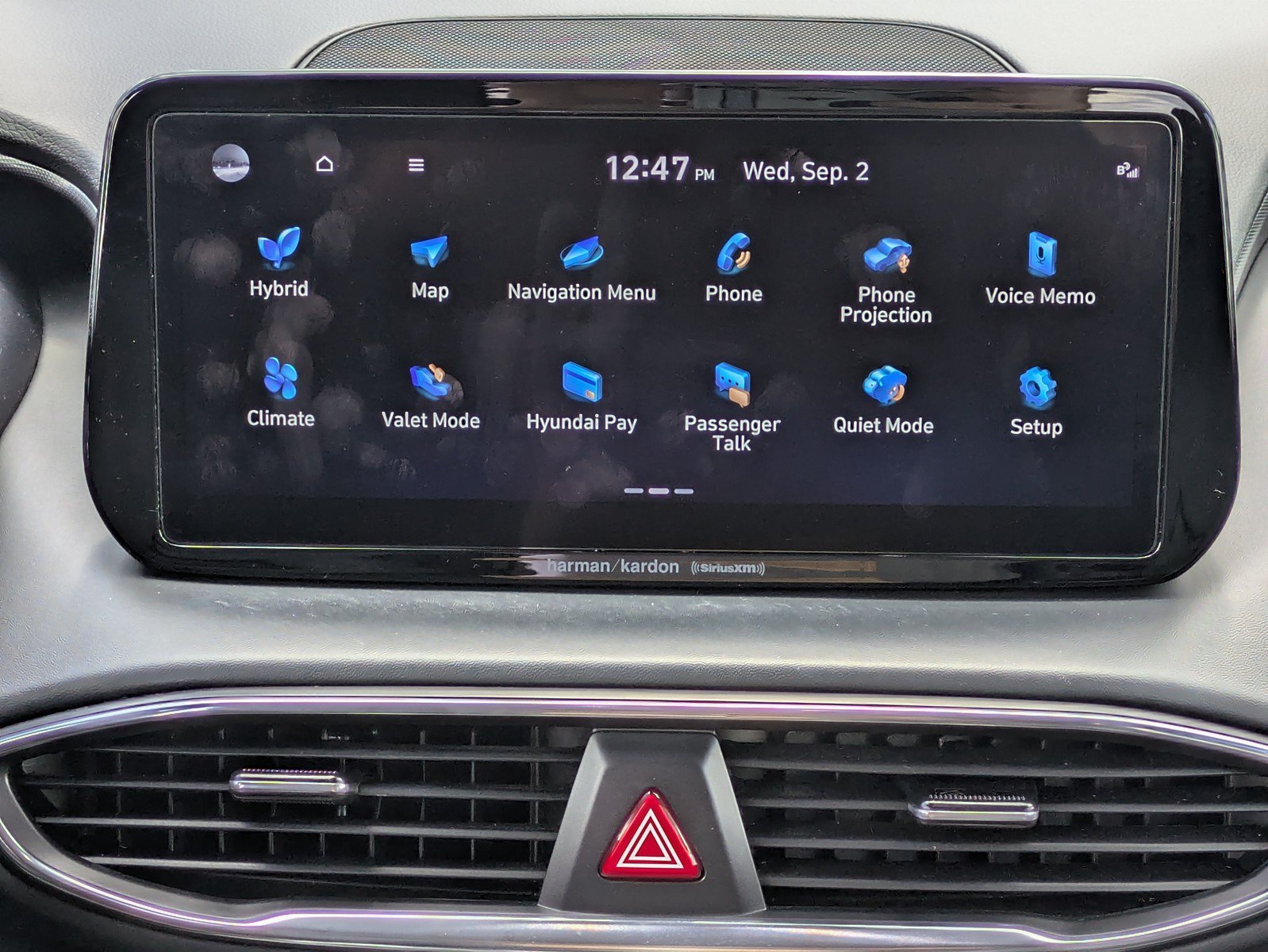 Used 2023 Hyundai Santa Fe Limited w/ Cargo Package AWD/4WD image 16