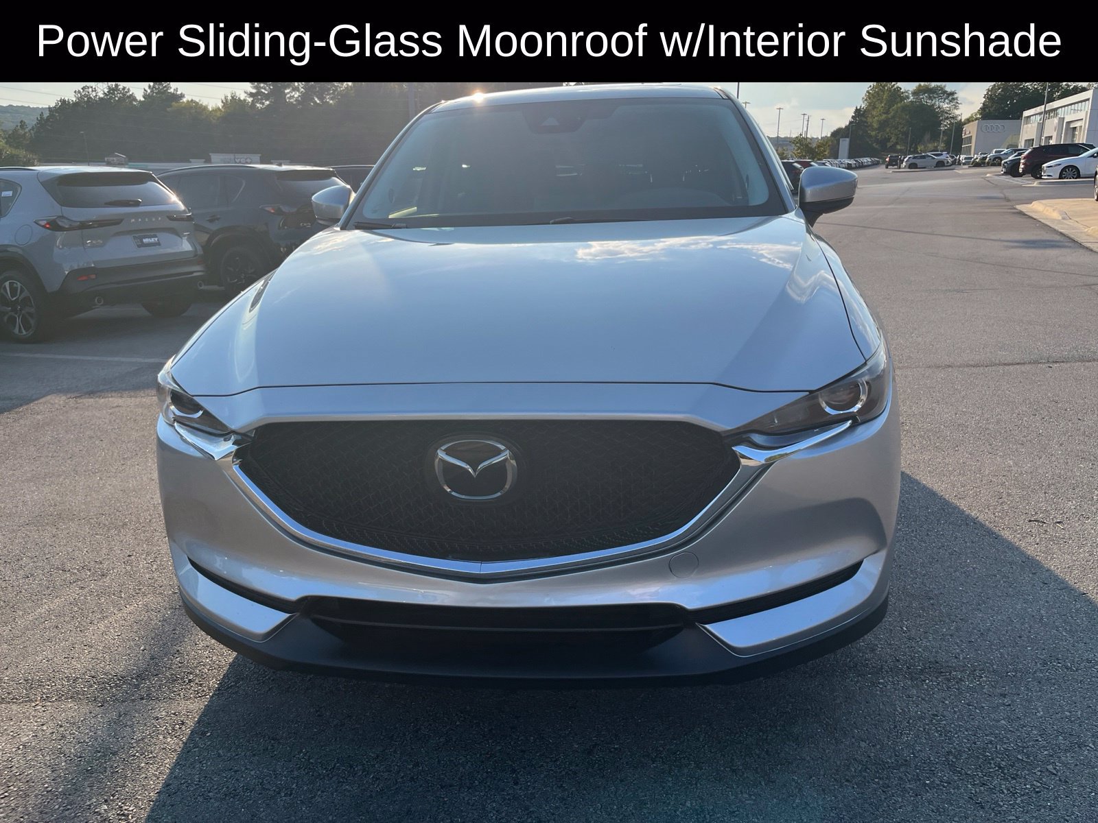 Used 2018 MAZDA CX-5 Touring w/ Preferred Equipment Package FWD image 9