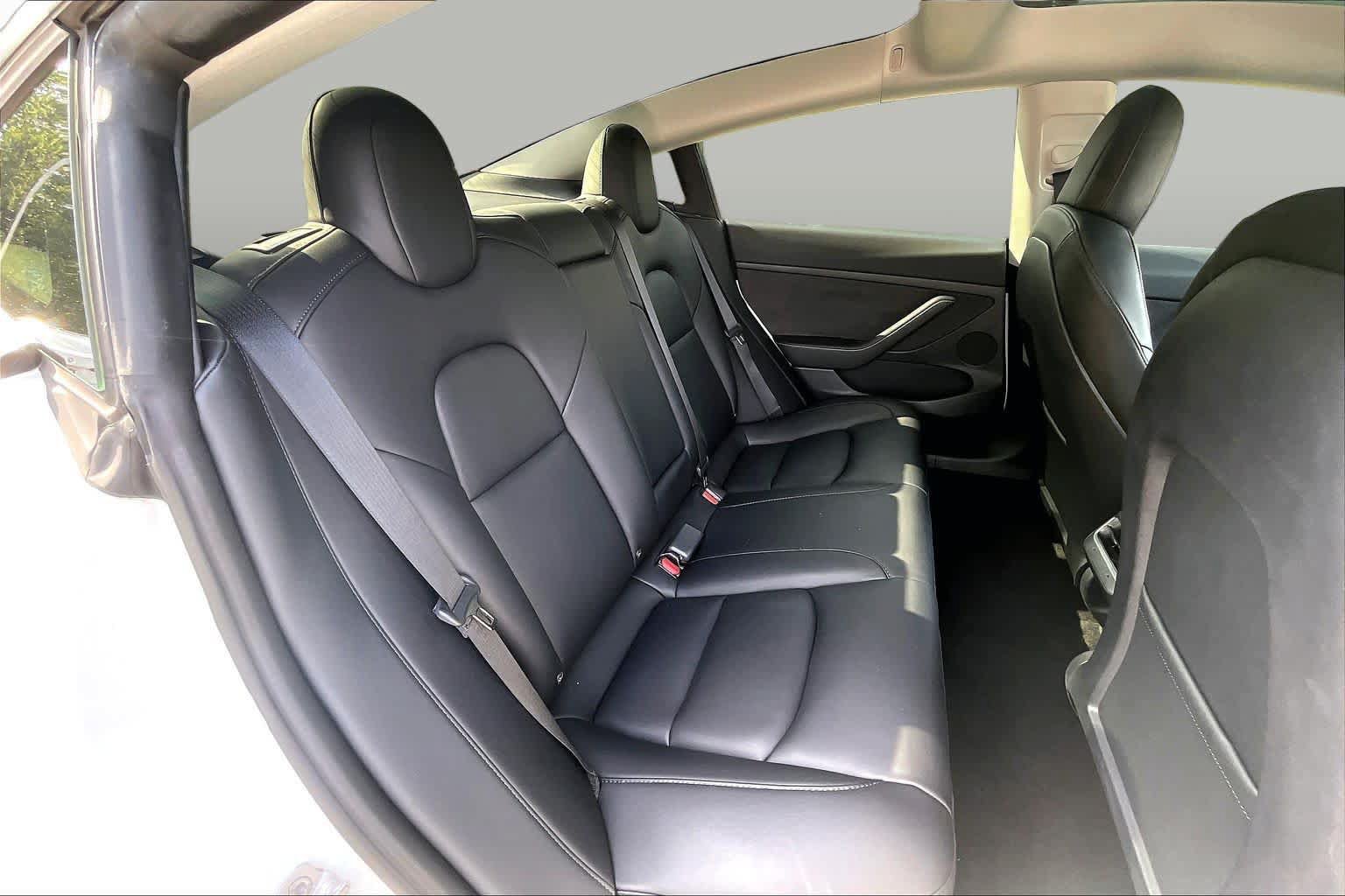 Used 2023 Tesla Model 3 Standard Range RWD image 19