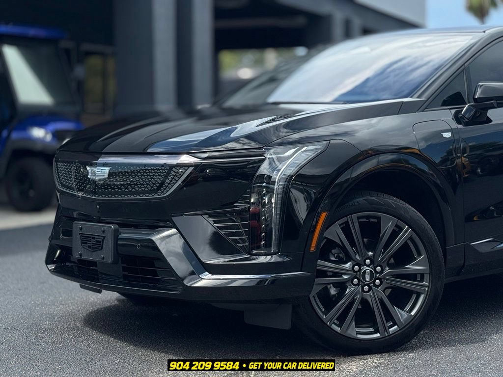 Used 2025 Cadillac Optiq Sport 2 AWD/4WD image 4