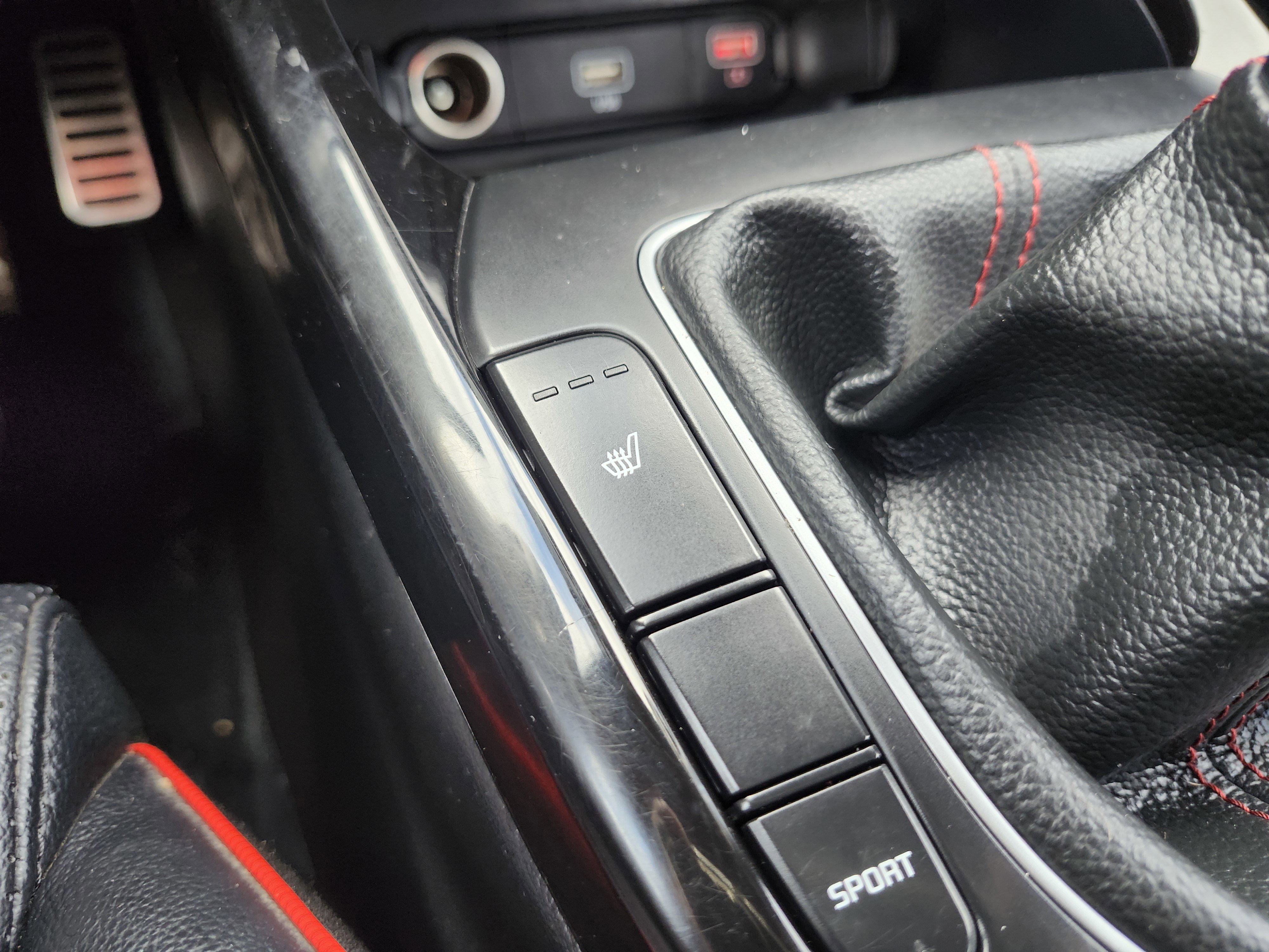 Used 2023 Kia Forte GT image 11