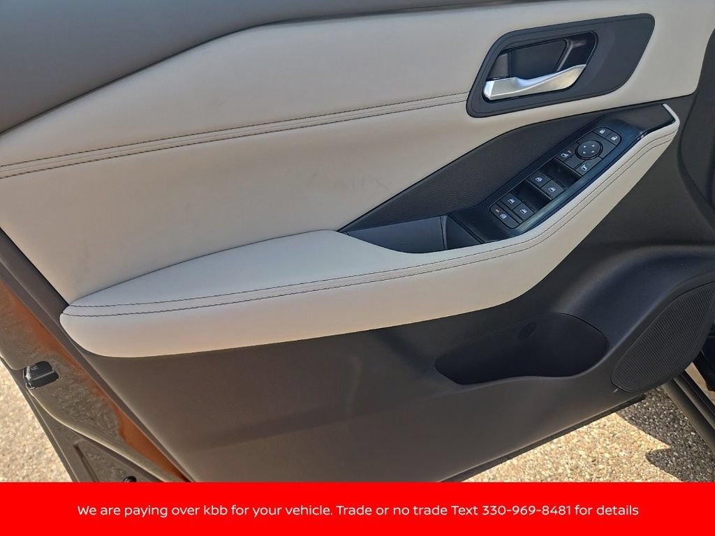 New 2026 Nissan Rogue Dark Armor AWD/4WD image 11