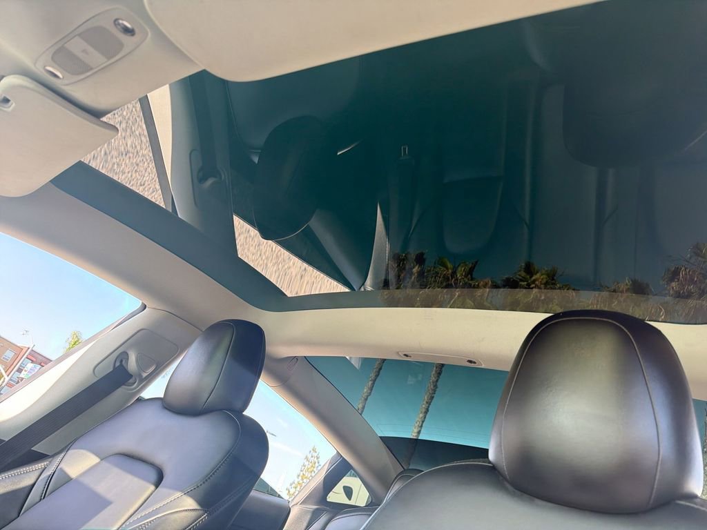 Used 2023 Tesla Model 3 Standard Range RWD image 16