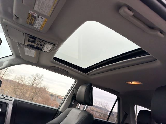 Used 2019 Toyota 4Runner SR5 Premium image 14