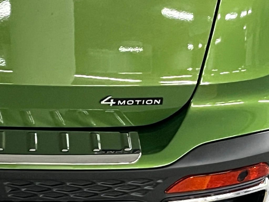 New 2026 Volkswagen Taos SEL image 35