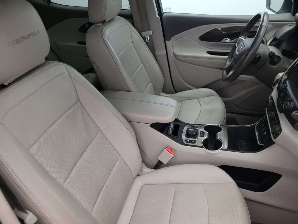 Used 2019 GMC Terrain Denali w/ Advanced Safety Package image 21