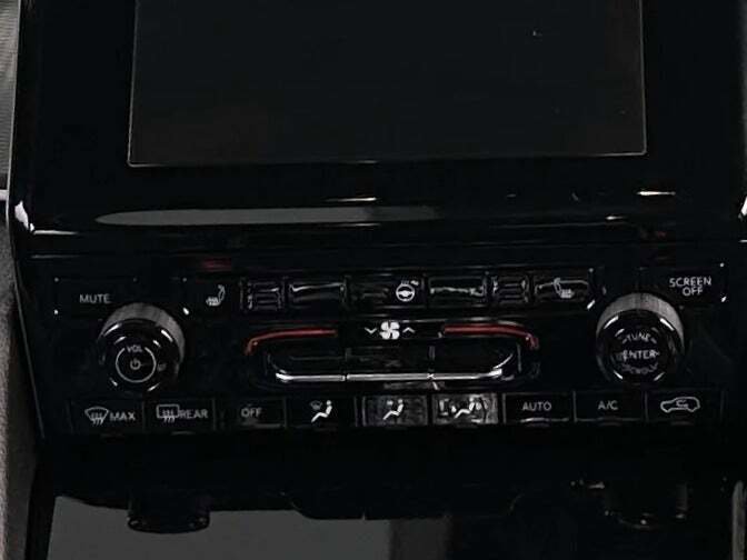 New 2025 Jeep Grand Cherokee L Laredo image 36