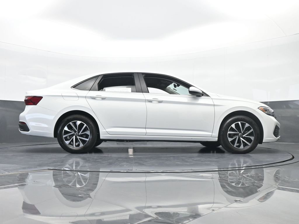 Used 2023 Volkswagen Jetta S image 58