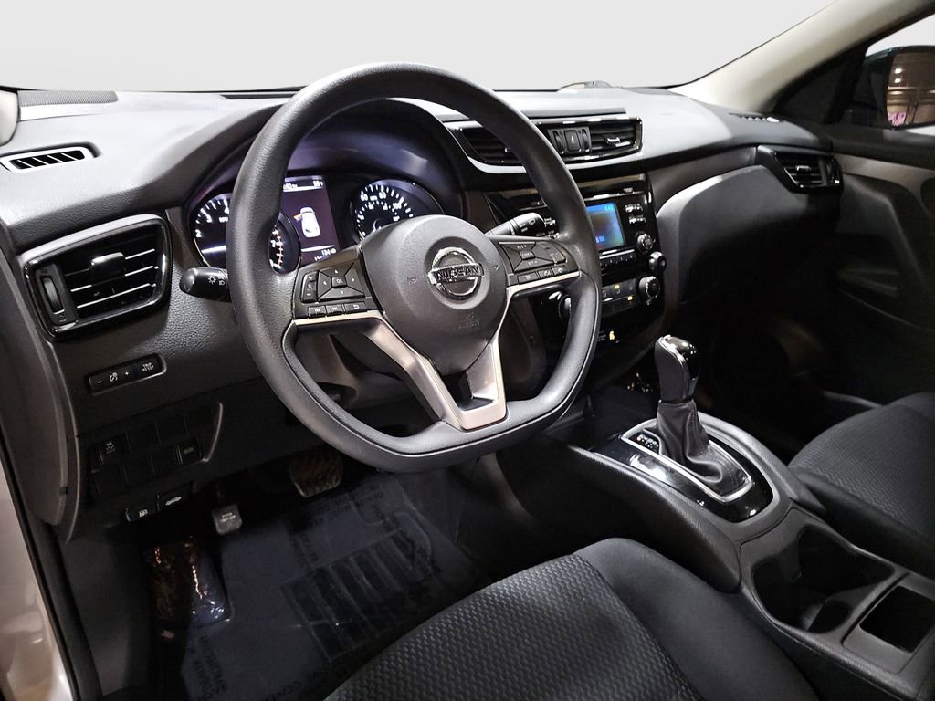 Used 2018 Nissan Rogue Sport S w/ S Appearance Package image 9