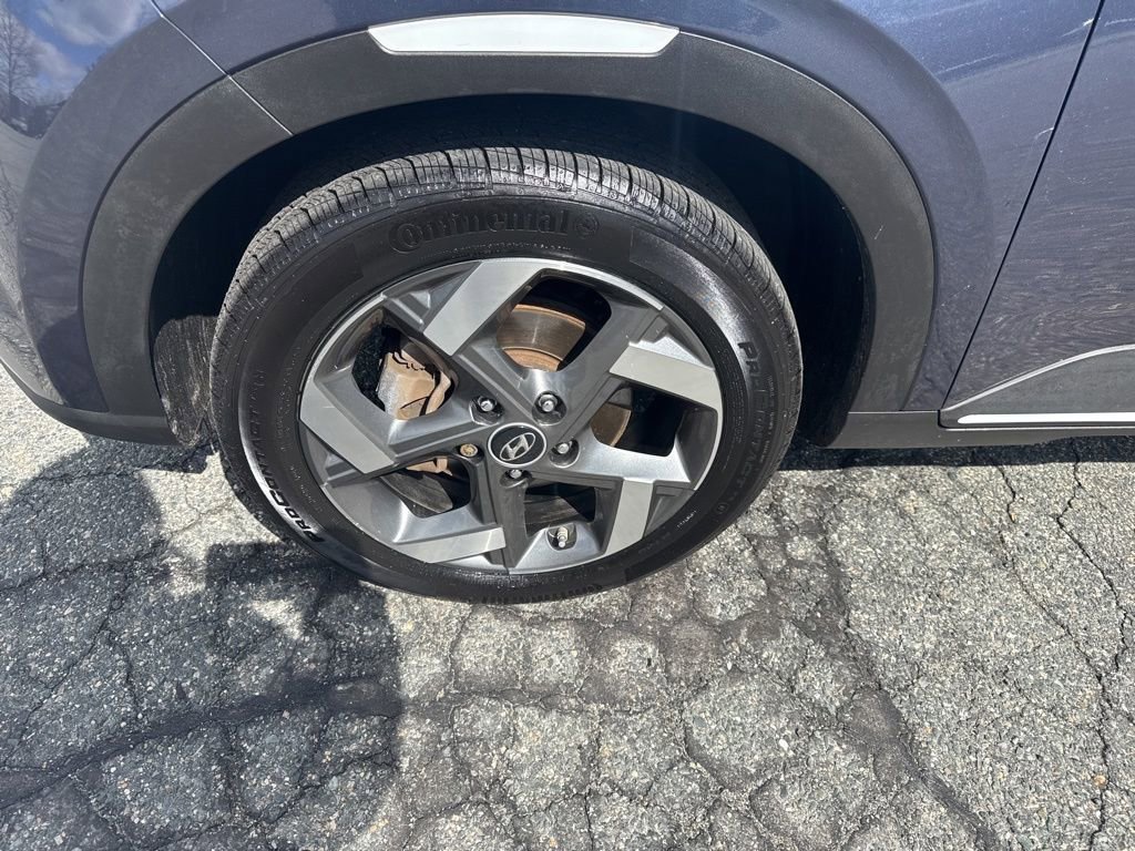 Used 2021 Hyundai Venue image 9