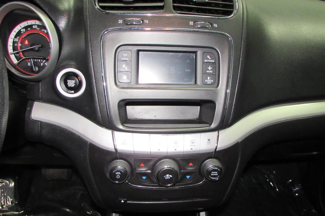 Used 2017 Dodge Journey SE w/ Flexible Seating Group image 20