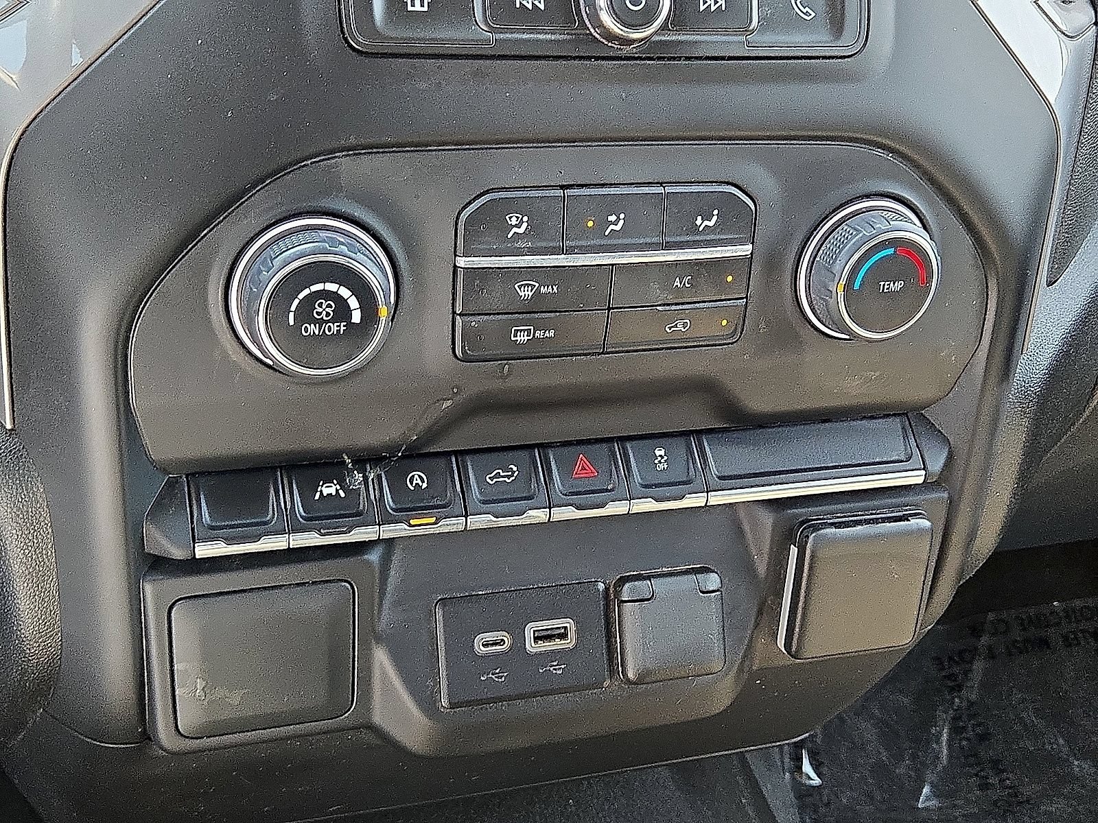 Used 2022 Chevrolet Silverado 1500 Custom AWD/4WD image 26