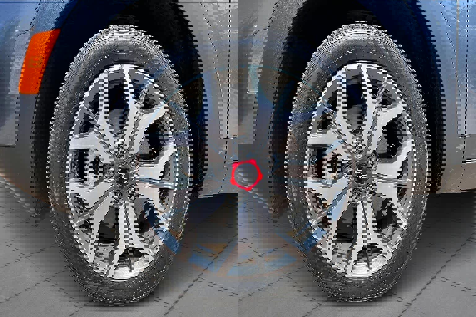 Used 2023 Kia Seltos SX image 11