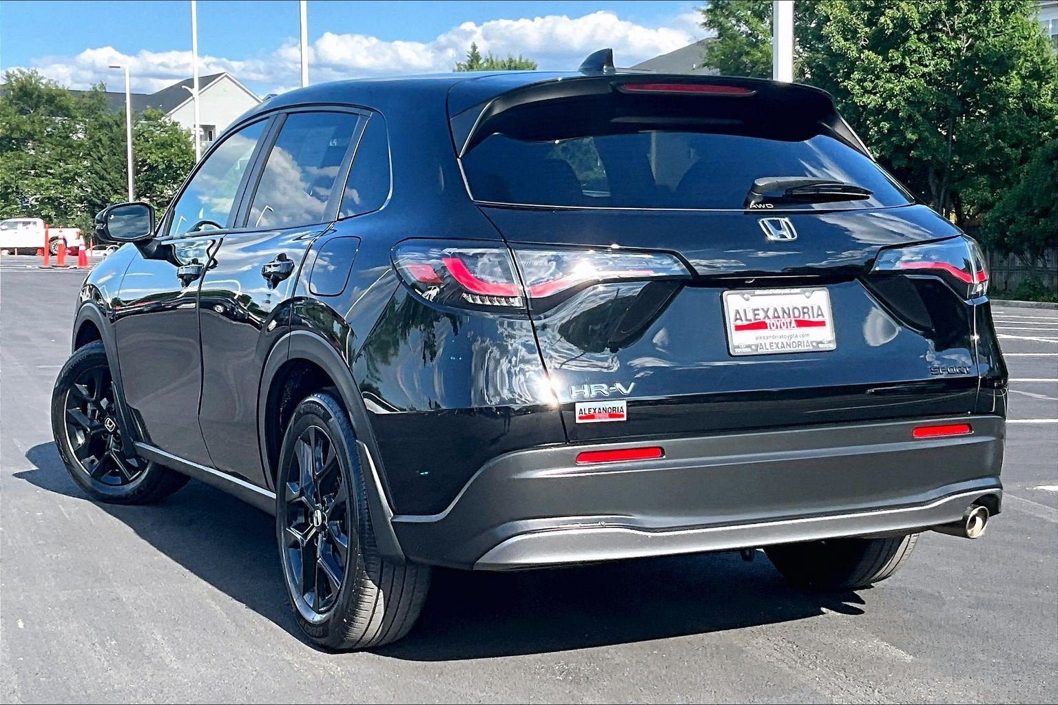 Used 2023 Honda HR-V Sport image 11
