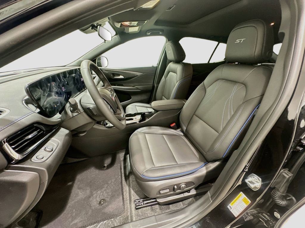 New 2026 Buick Envista Sport Touring w/ Convenience I Package FWD image 21